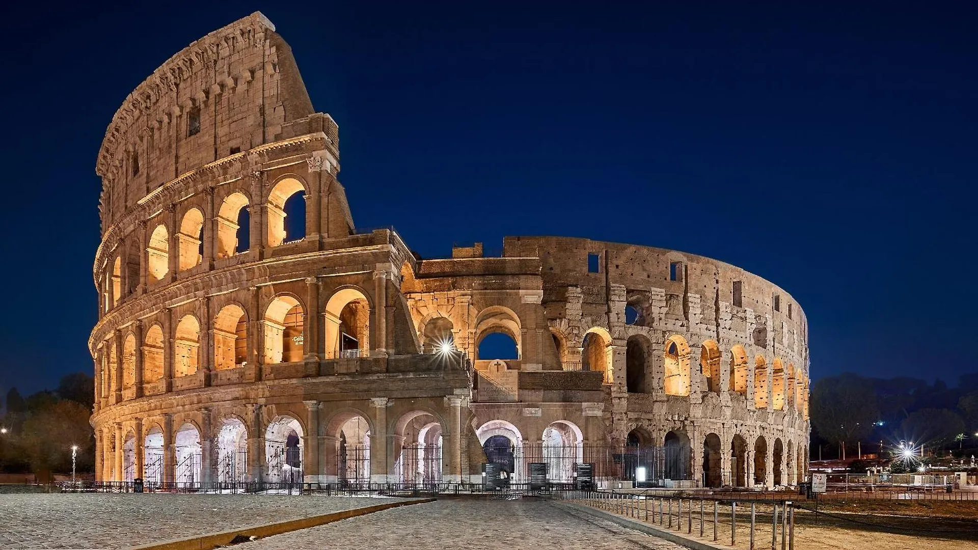 Valenziani Luxury Apartment Rome Center 0*,  Italia